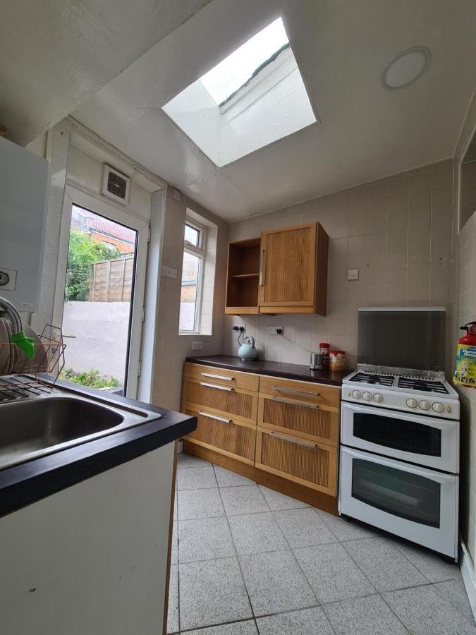 Hotel Ground Floor Flat , 31 Lena Street, Easton,Bristol Avon, Uk Exterior foto